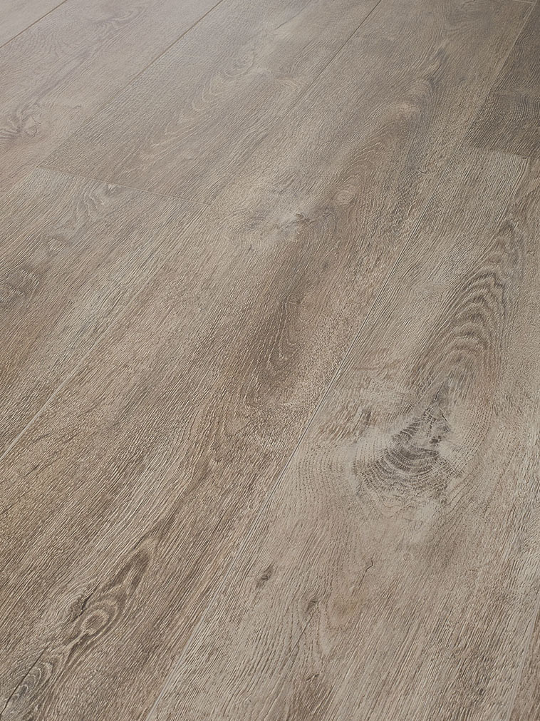 DELTAFLOOR OVERSIZE - ROBLE MAHON - D782