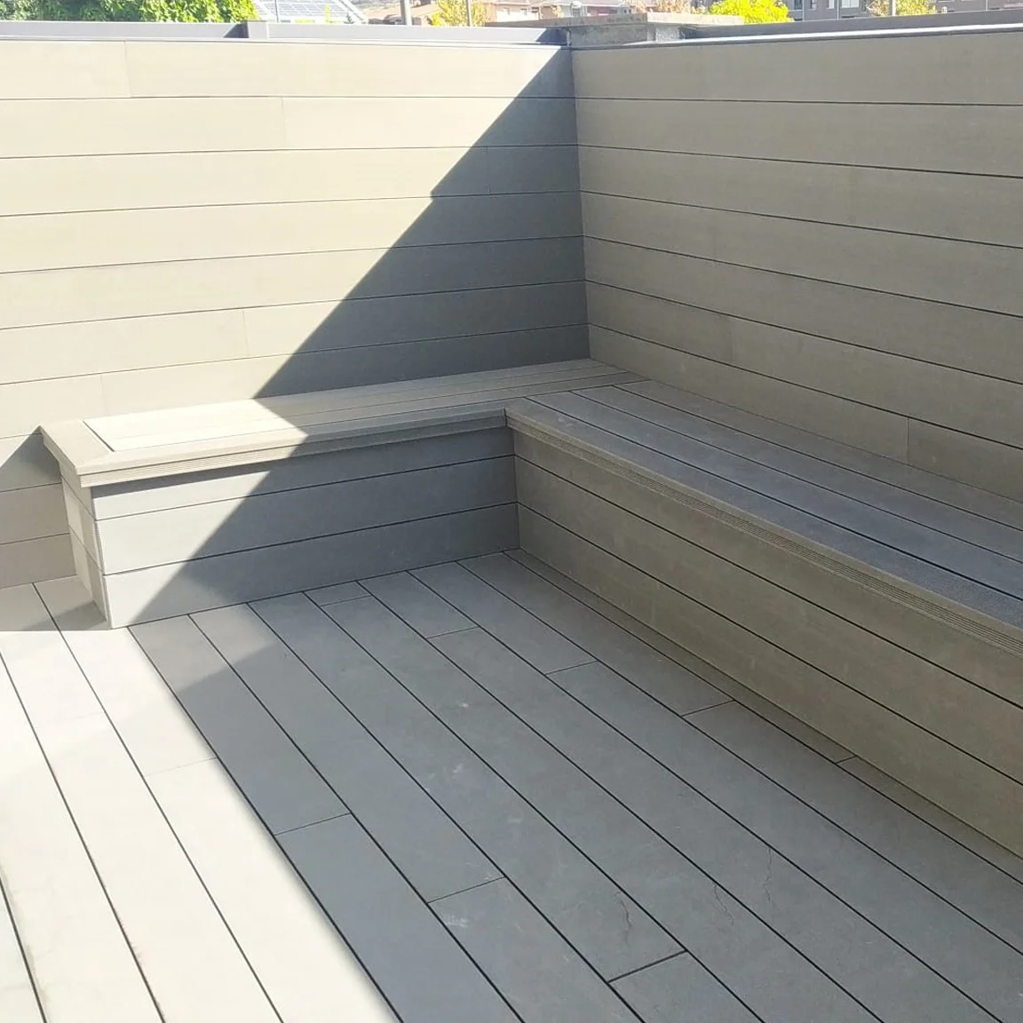 Deck.jpg